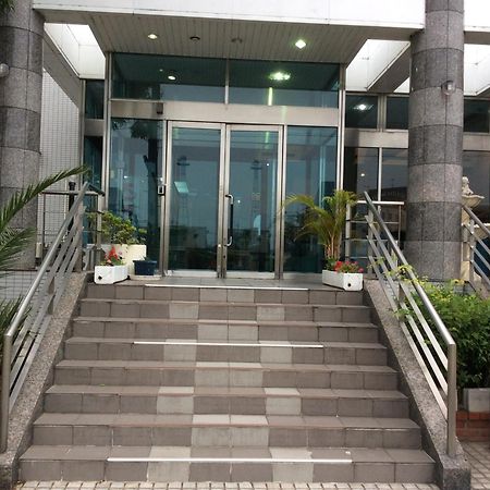 איזומי-סנו Hotel Yutaka Wing מראה חיצוני תמונה