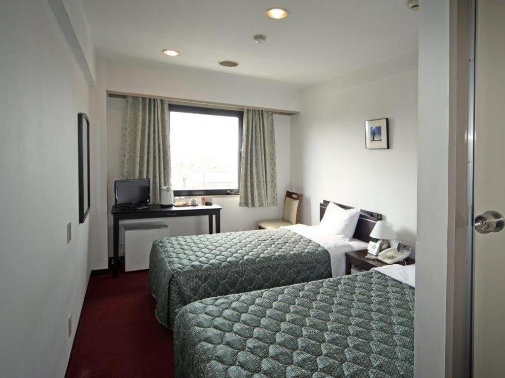 איזומי-סנו Hotel Yutaka Wing מראה חיצוני תמונה