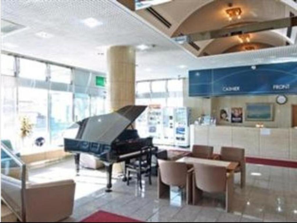איזומי-סנו Hotel Yutaka Wing מראה חיצוני תמונה